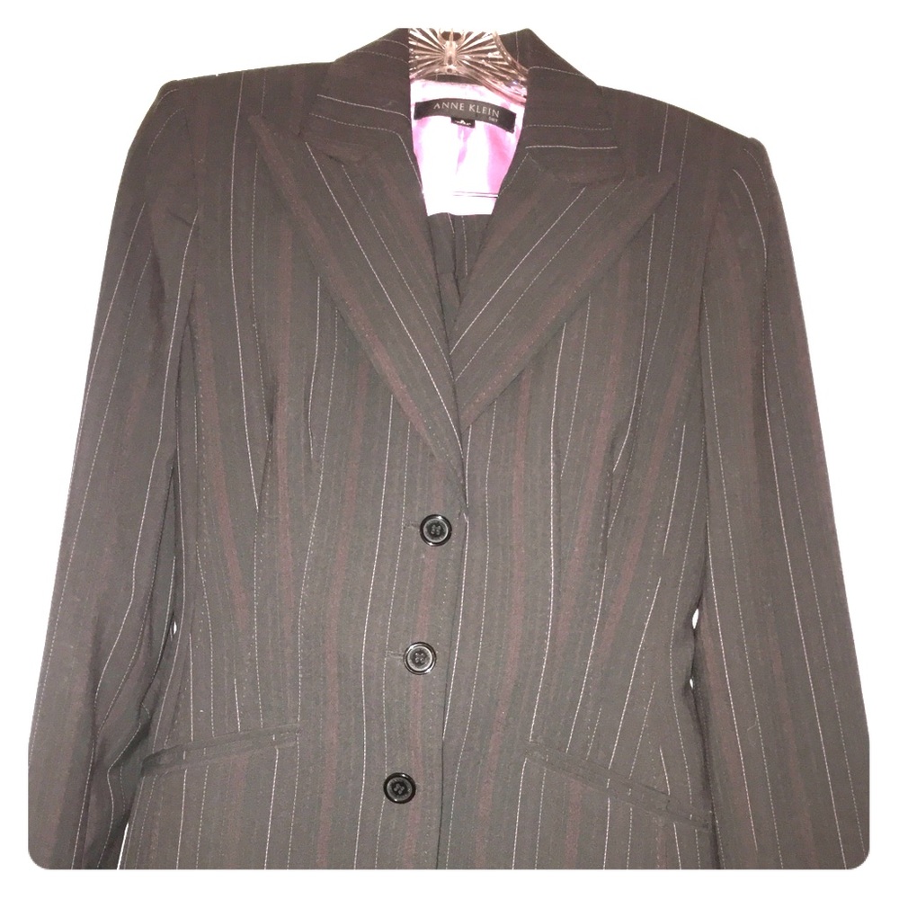 Anne Klein suit, size 2–SOLD!!